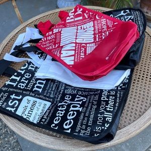 Variety color of Lululemon tote bag. 4$ each